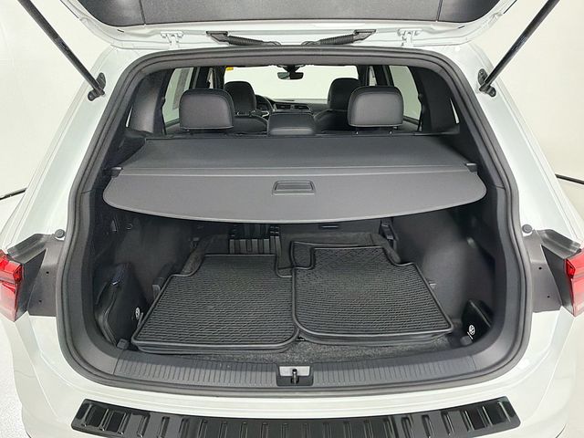 2023 Volkswagen Tiguan 2.0T SE R-Line Black 4MOTION - 23022537 - 26