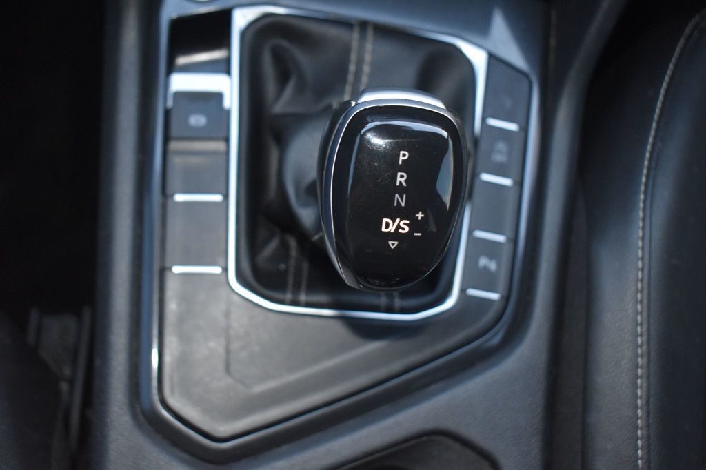 2023 Volkswagen Tiguan 2.0T SE R-Line Black FWD - 23075914 - 32