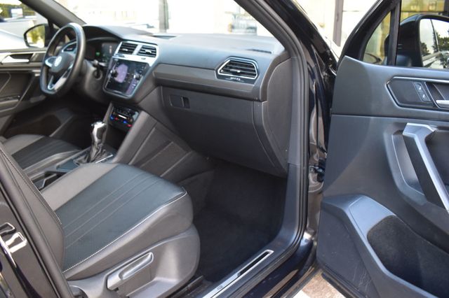 2023 Volkswagen Tiguan 2.0T SE R-Line Black FWD - 23075914 - 44