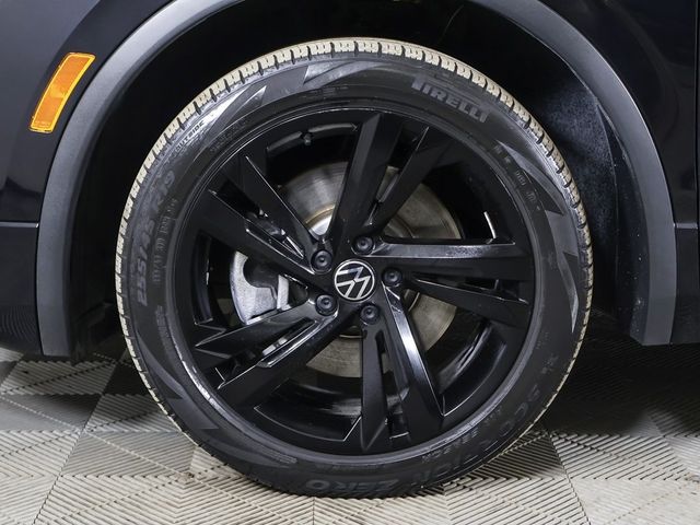 2023 Volkswagen Tiguan 2.0T SE R-Line Black FWD - 22991416 - 22