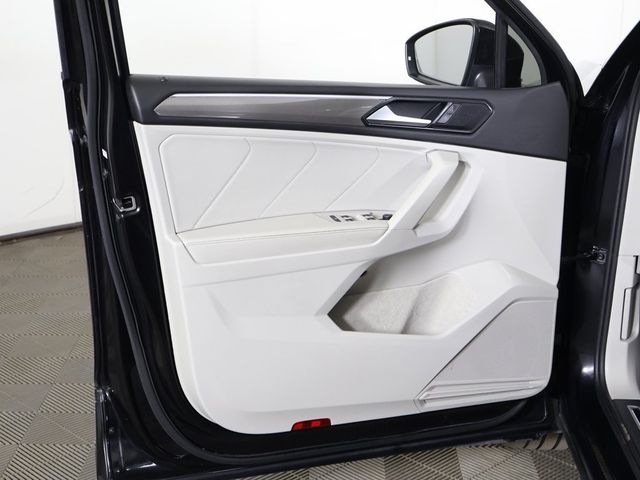 2023 Volkswagen Tiguan 2.0T SE R-Line Black FWD - 22991416 - 23