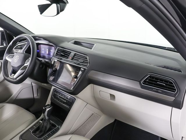 2023 Volkswagen Tiguan 2.0T SE R-Line Black FWD - 22991416 - 28