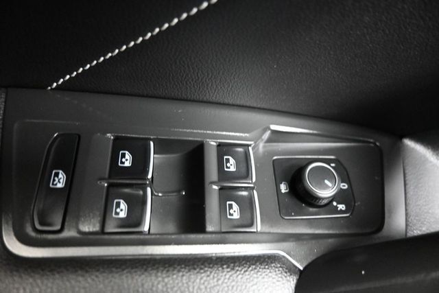 2023 Volkswagen Tiguan 2.0T SE R-Line Black FWD - 23070559 - 23