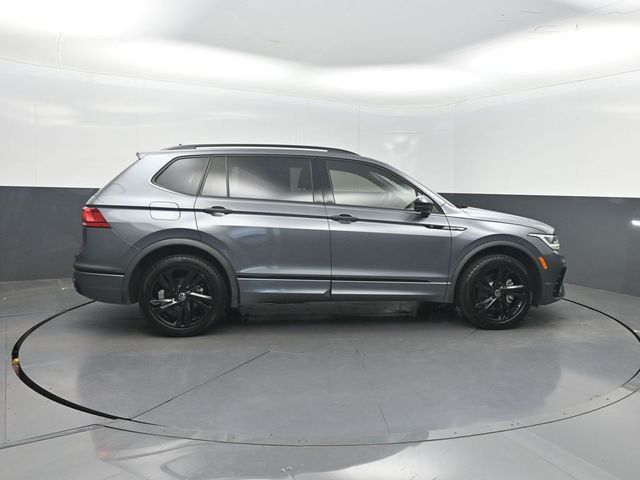 2023 Volkswagen Tiguan 2.0T SE R-Line Black FWD - 23070559 - 32
