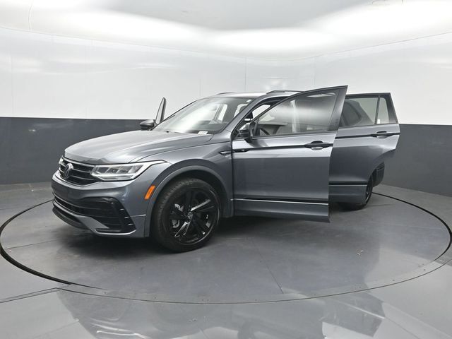 2023 Volkswagen Tiguan 2.0T SE R-Line Black FWD - 23070559 - 35