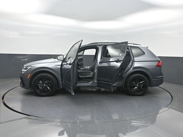 2023 Volkswagen Tiguan 2.0T SE R-Line Black FWD - 23070559 - 38