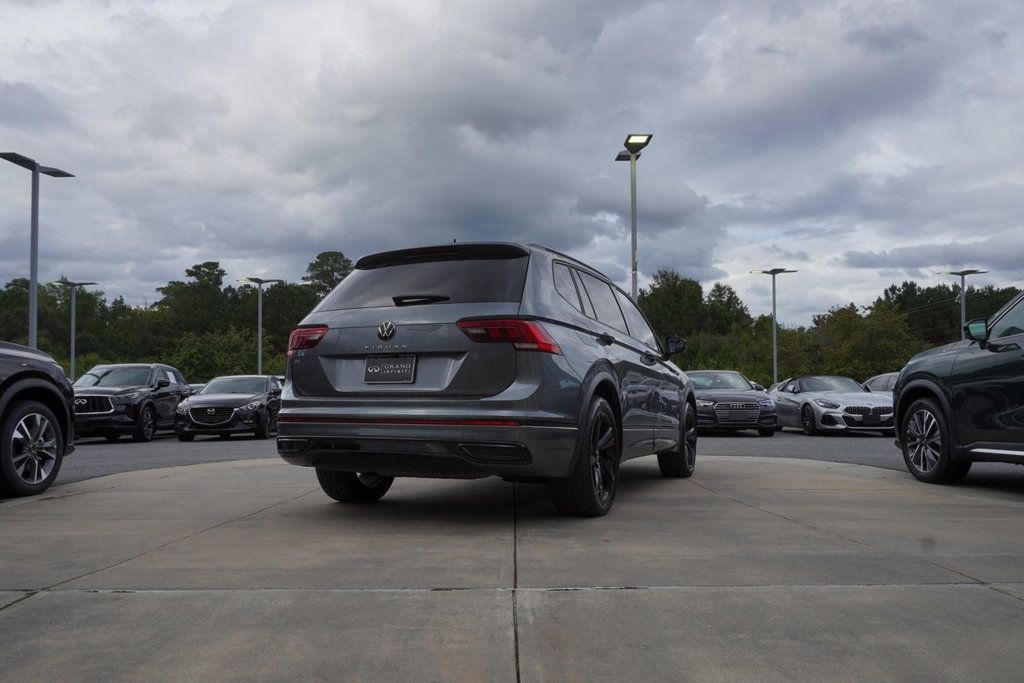 2023 Volkswagen Tiguan SE R-Line Black photo 4