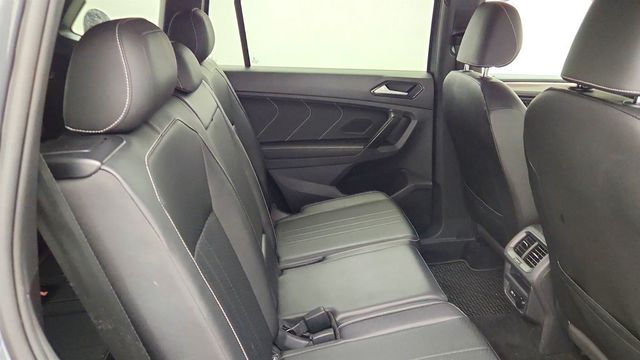2023 Volkswagen Tiguan 2.0T SE R-Line Black FWD - 23063482 - 22