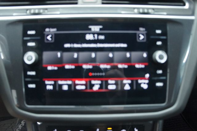 2023 Volkswagen Tiguan R-Line 4MOTION, Stunning - 22988928 - 28