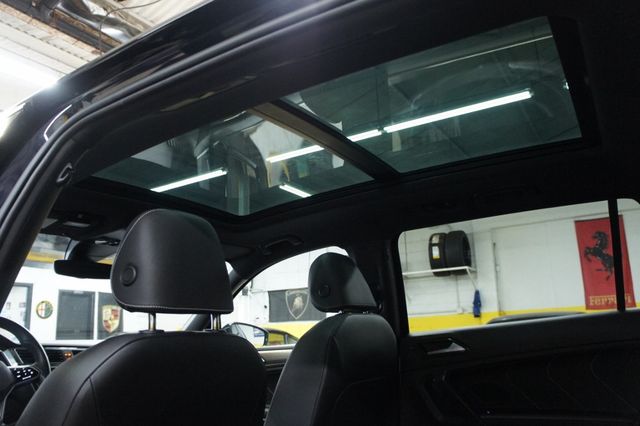 2023 Volkswagen Tiguan R-Line 4MOTION, Stunning - 22988928 - 39