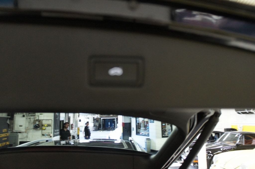 2023 Volkswagen Tiguan R-Line 4MOTION, Stunning - 22988928 - 42