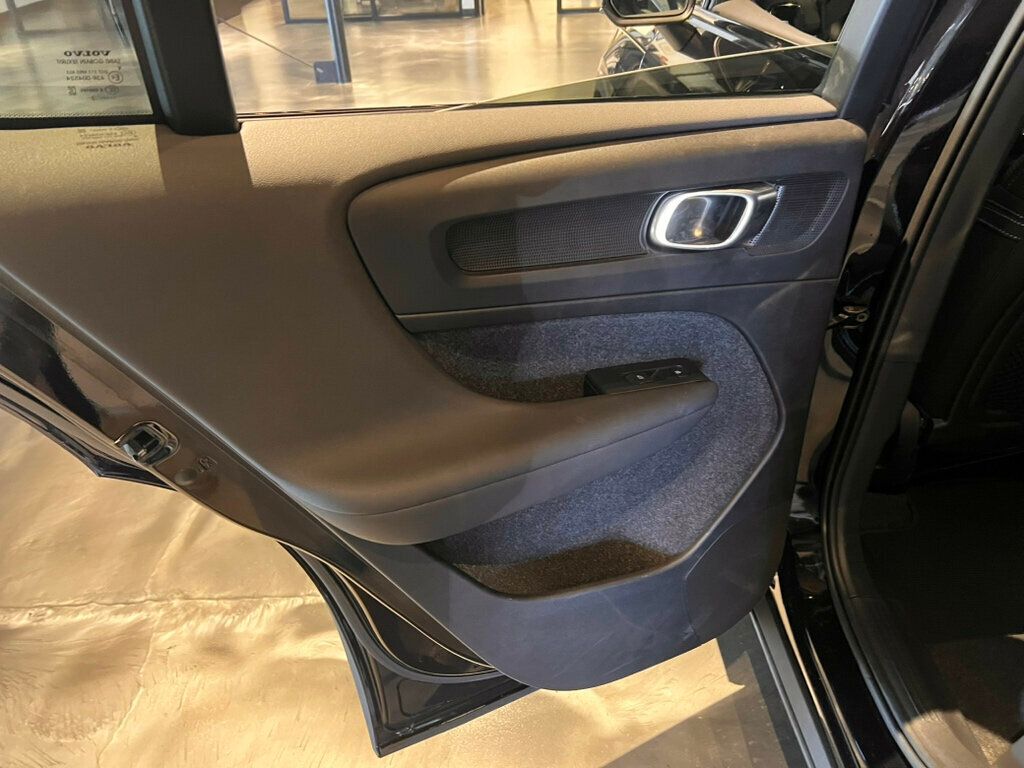 2023 Volvo C40 Recharge Pure Electric AWD/UltimatePkg/360Cam/AdapCruise/PanoRoof/HtdSteerWheel/NAV - 22988210 - 20