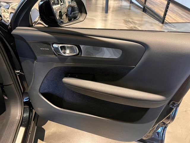 2023 Volvo C40 Recharge Pure Electric AWD/UltimatePkg/360Cam/AdapCruise/PanoRoof/HtdSteerWheel/NAV - 22988210 - 27