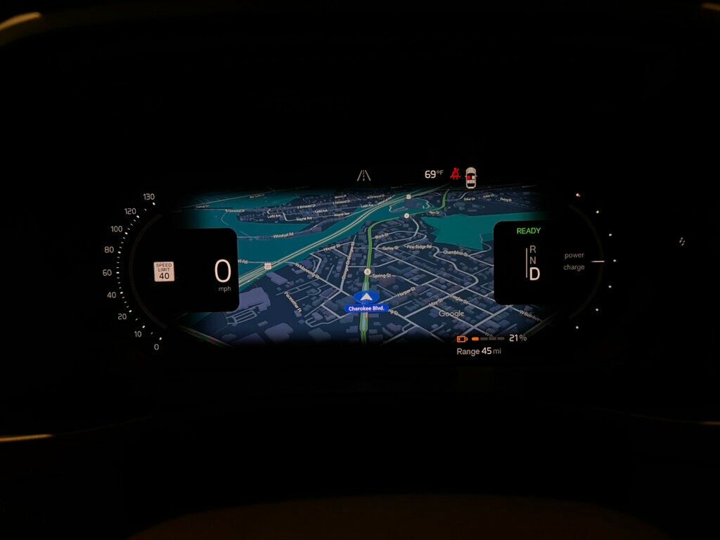 2023 Volvo C40 Recharge Pure Electric Twin/AWD/Plus/360Cam/PanoRoof/HtdSeats/NAV/AppleCarplay/LaneKeep - 23023476 - 16