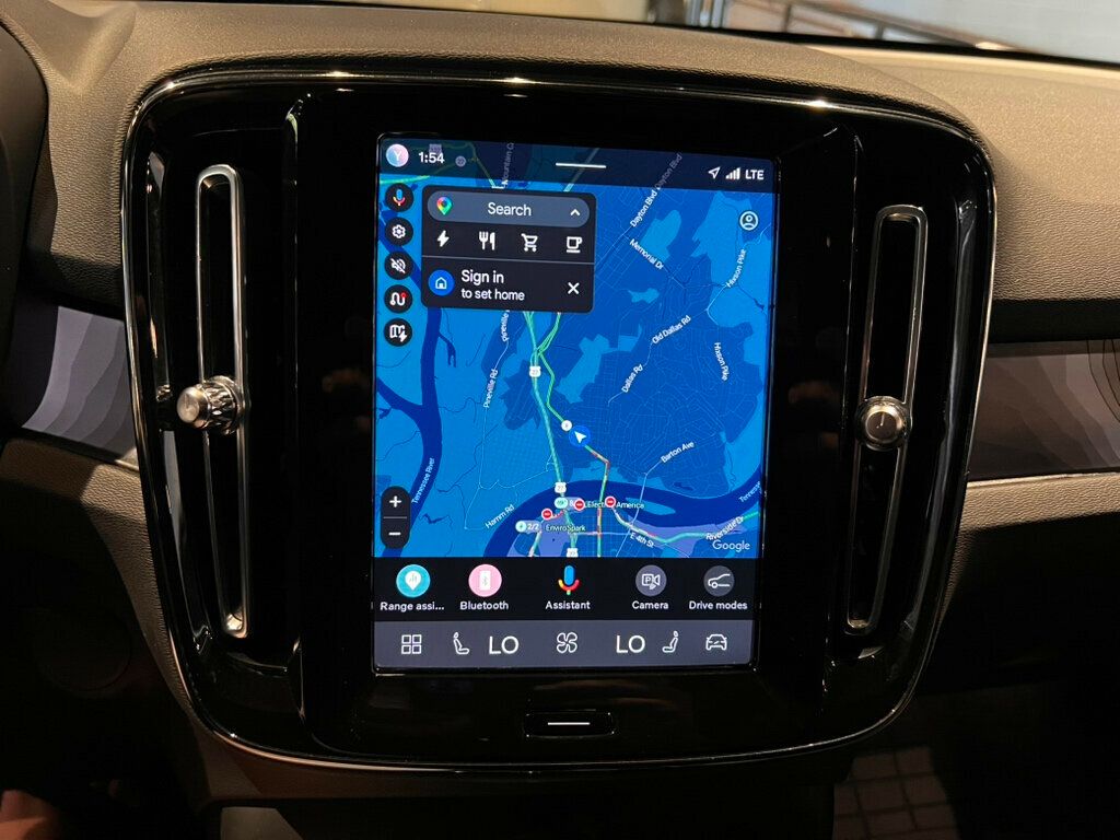 2023 Volvo C40 Recharge Pure Electric Twin/AWD/Plus/360Cam/PanoRoof/HtdSeats/NAV/AppleCarplay/LaneKeep - 23023476 - 18