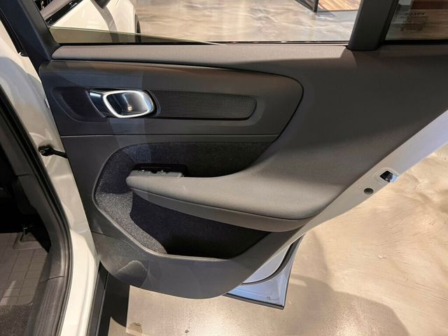 2023 Volvo C40 Recharge Pure Electric Twin/AWD/Plus/360Cam/PanoRoof/HtdSeats/NAV/AppleCarplay/LaneKeep - 23023476 - 24