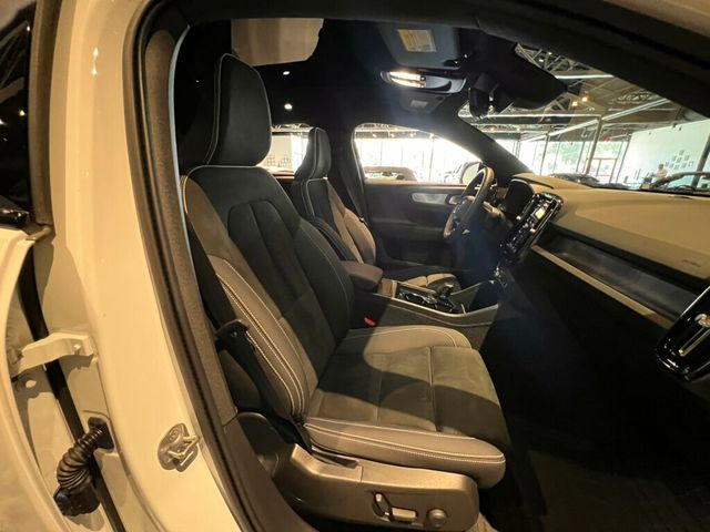 2023 Volvo C40 Recharge Pure Electric Twin/AWD/Plus/360Cam/PanoRoof/HtdSeats/NAV/AppleCarplay/LaneKeep - 23023476 - 29