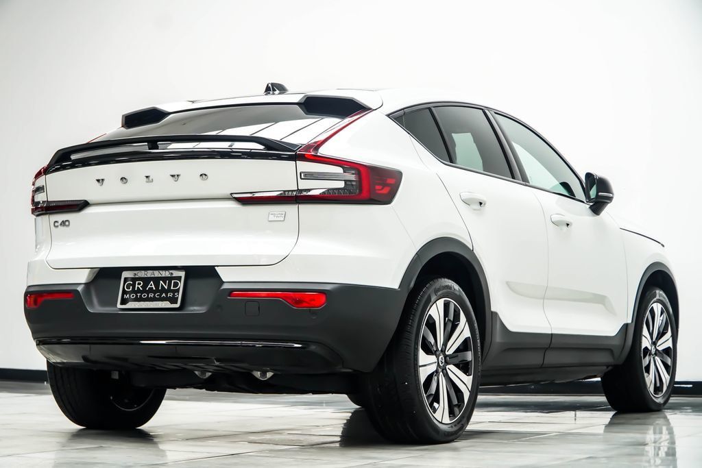 Volvo C40 photo 14