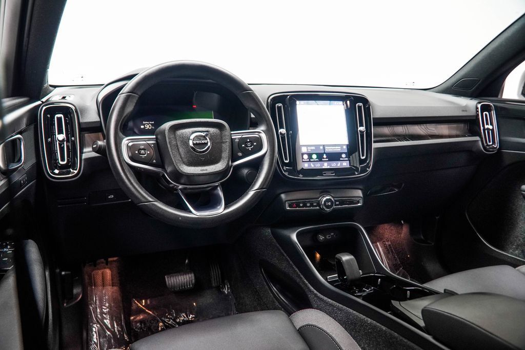 Volvo C40 photo 19