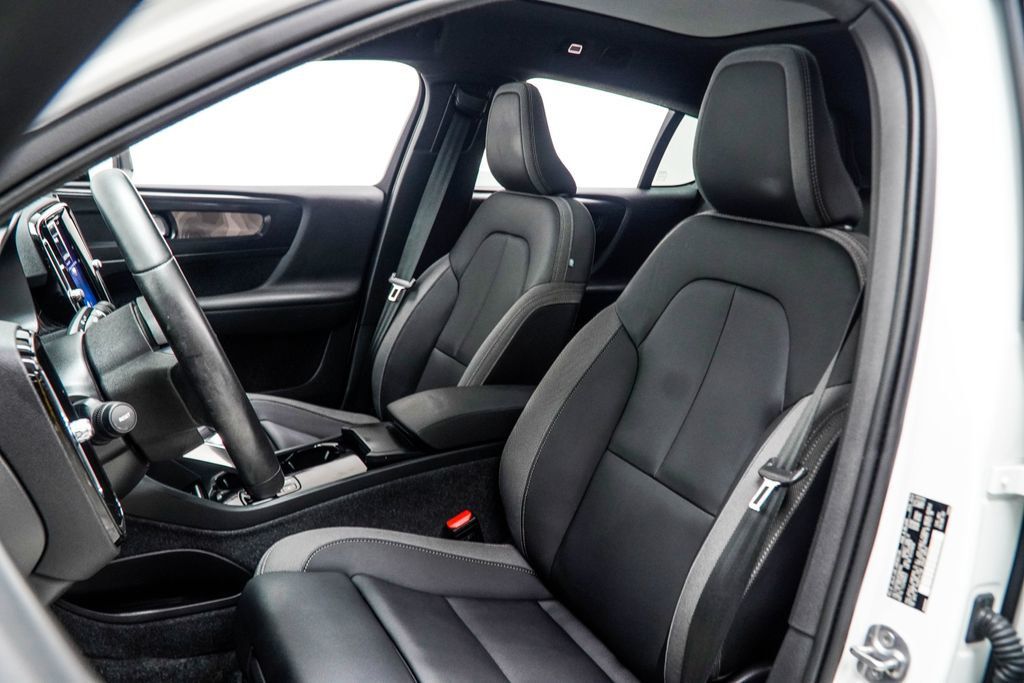 Volvo C40 photo 35