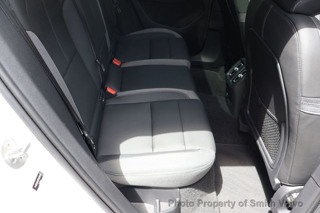 2023 Volvo C40 Recharge Pure Electric Twin eAWD Core - 23017117 - 19