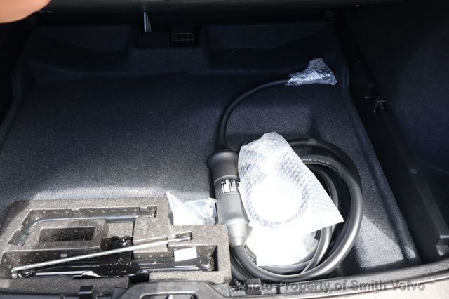 2023 Volvo C40 Recharge Pure Electric Twin eAWD Core - 23017117 - 21