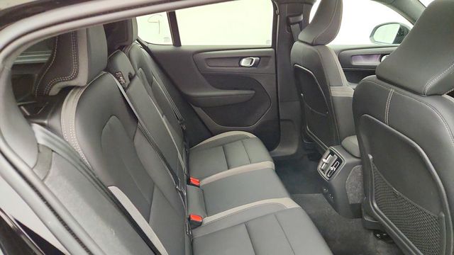 2023 Volvo C40 Recharge Pure Electric Twin eAWD Plus - 23083005 - 21