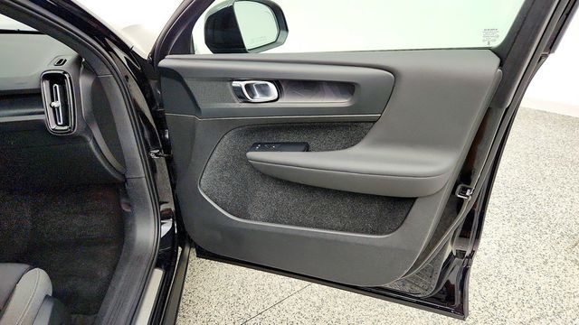 2023 Volvo C40 Recharge Pure Electric Twin eAWD Plus - 23083005 - 23