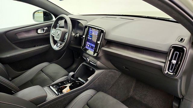2023 Volvo C40 Recharge Pure Electric Twin eAWD Plus - 23044377 - 21