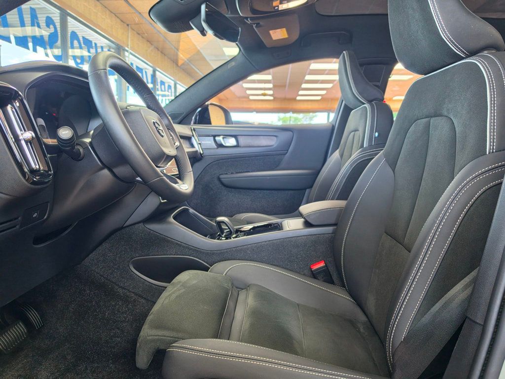 2023 Volvo C40 Recharge Pure Electric Twin eAWD Ultimate - 23062888 - 11