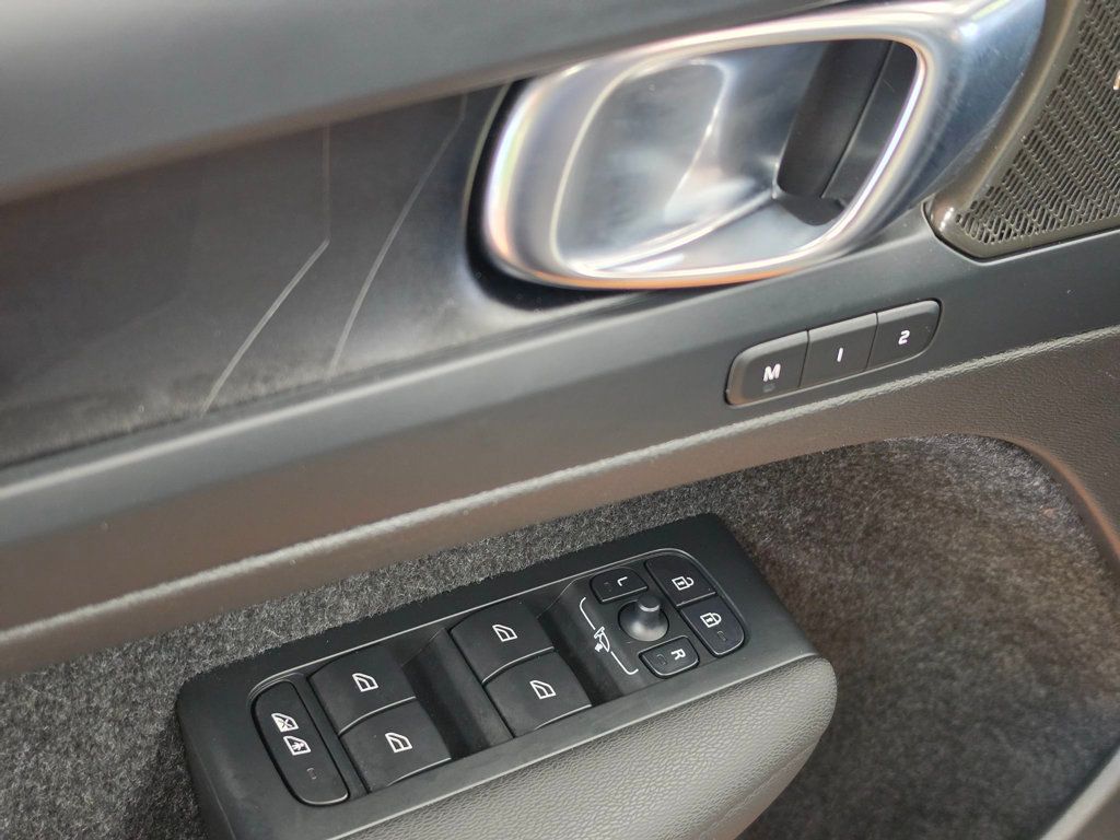 2023 Volvo C40 Recharge Pure Electric Twin eAWD Ultimate - 23062888 - 16
