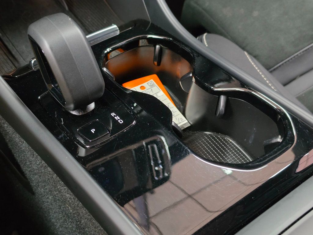 2023 Volvo C40 Recharge Pure Electric Twin eAWD Ultimate - 23062888 - 36