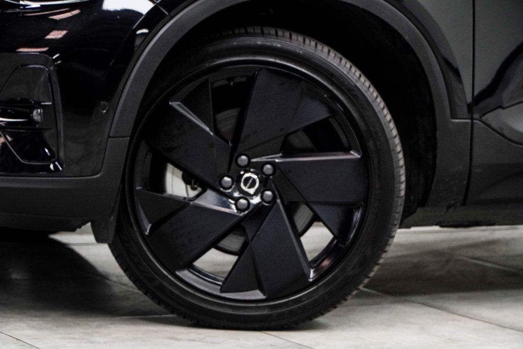 2023 Volvo C40 Recharge Ultimate photo 2