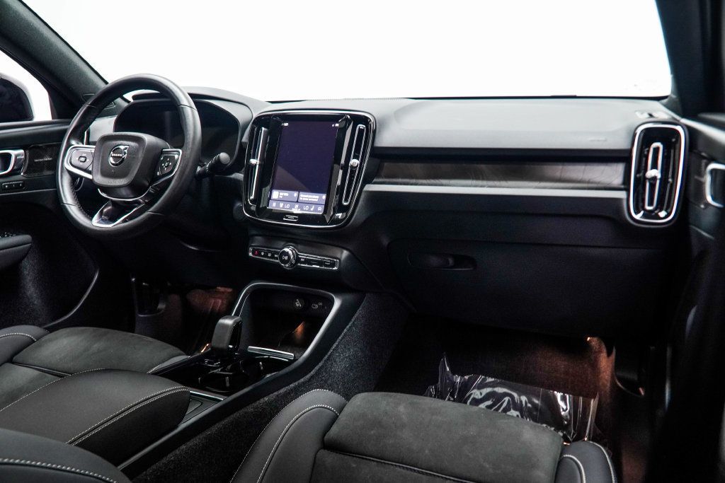Volvo C40 photo 18