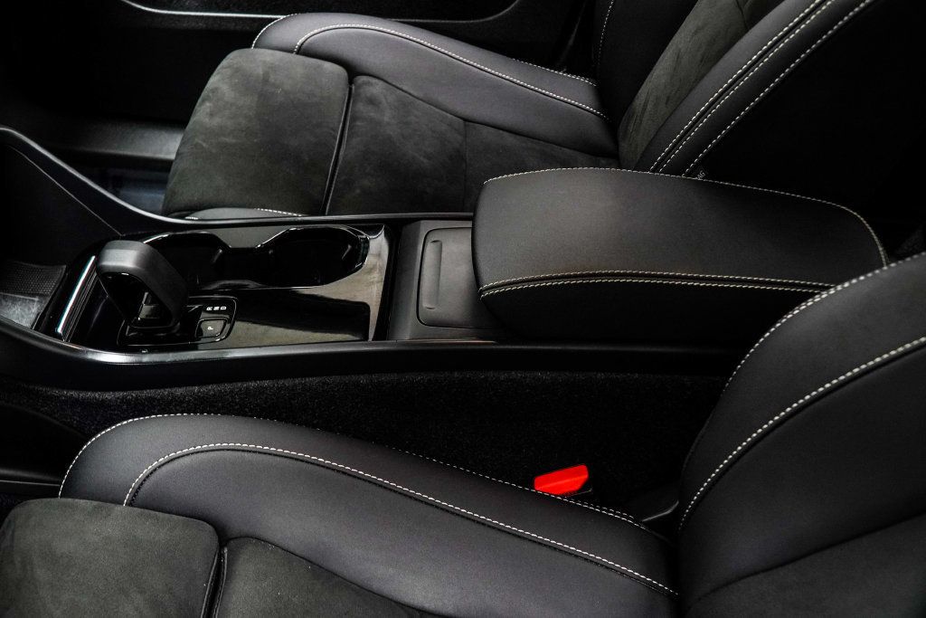 Volvo C40 photo 19