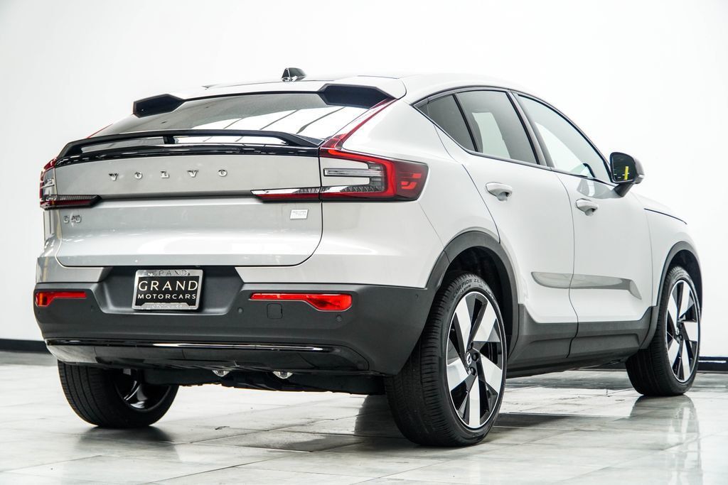 Volvo C40 photo 14