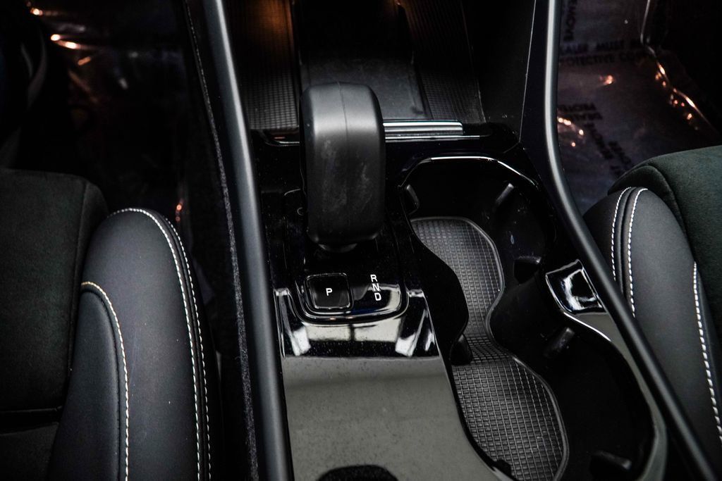 Volvo C40 photo 22