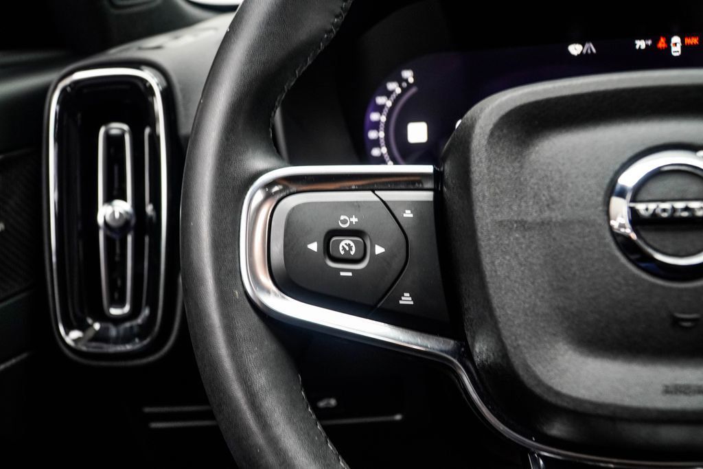 Volvo C40 photo 30