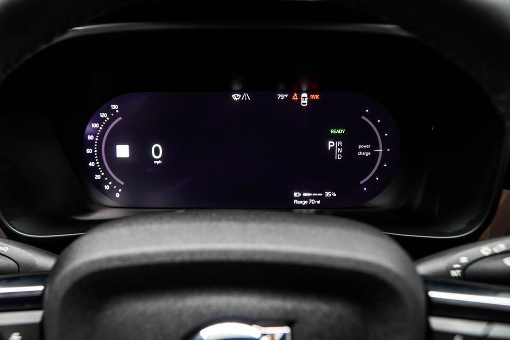 Volvo C40 photo 31