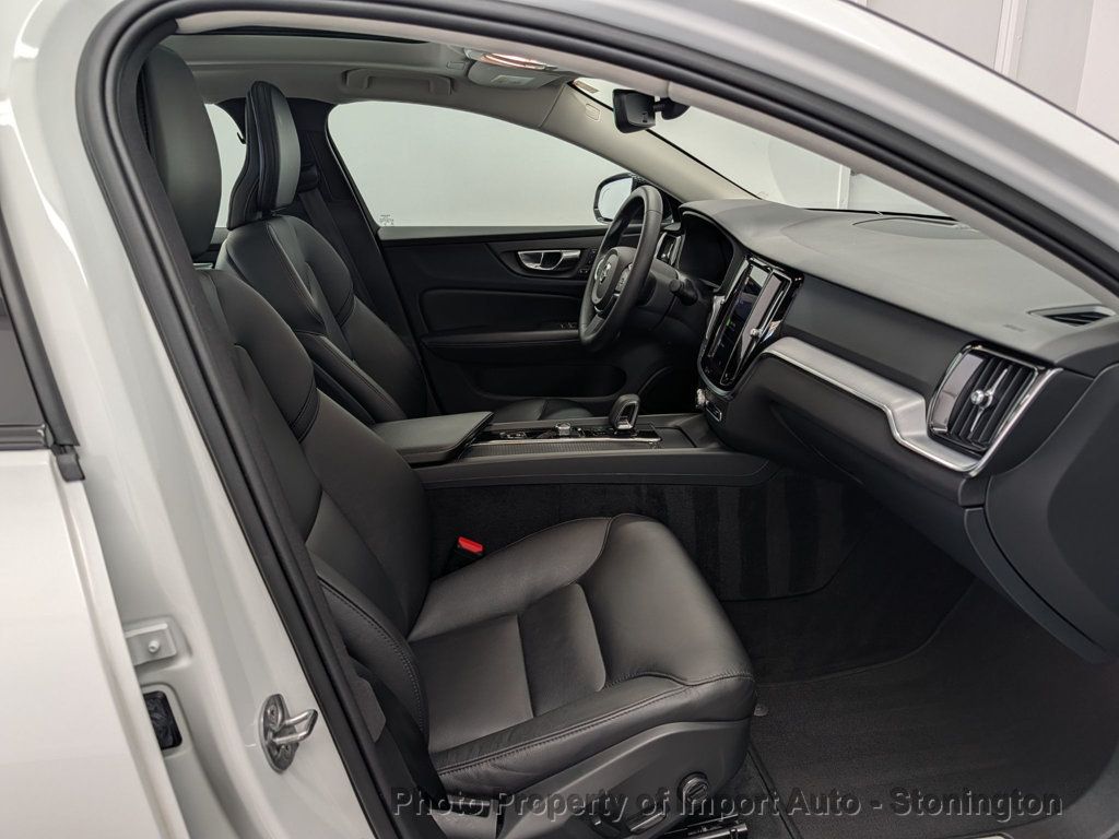 2023 Volvo S60 B5 AWD Core photo 13