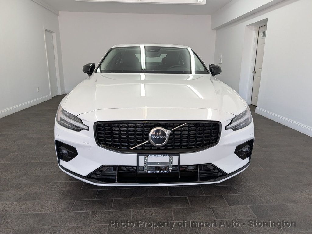 2023 Volvo S60 B5 AWD Core photo 2