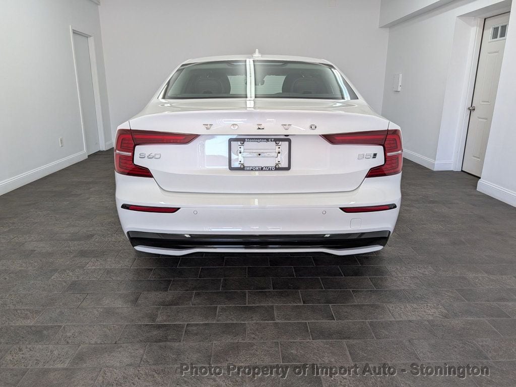 2023 Volvo S60 B5 AWD Core photo 6
