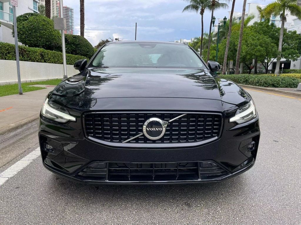 2023 Volvo S60 B5 AWD Core Dark Theme - 22549647 - 5