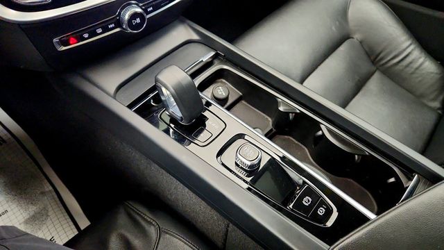 2023 Volvo S60 B5 AWD Core Dark Theme - 23041087 - 15