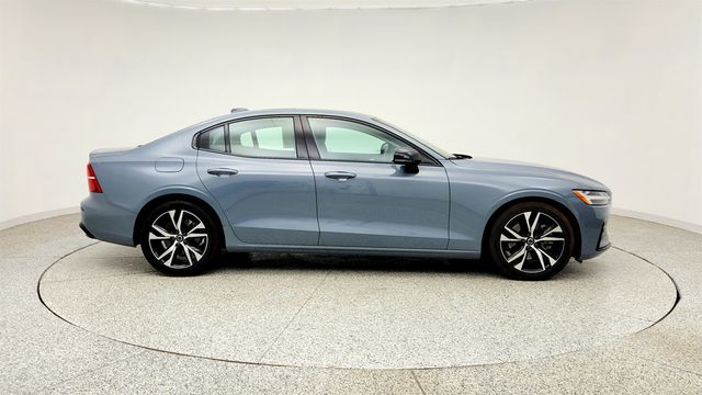 2023 Volvo S60 B5 AWD Core Dark Theme - 23041087 - 3