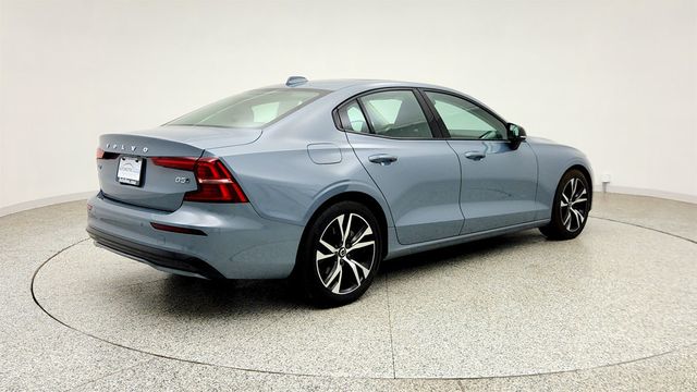 2023 Volvo S60 B5 AWD Core Dark Theme - 23041087 - 4