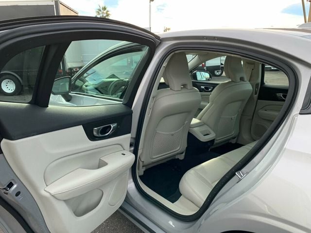 2023 Volvo S60 B5 FWD Plus Dark Theme - 22963091 - 23