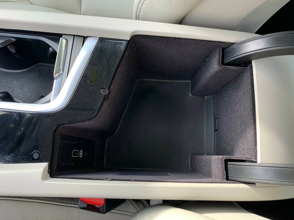 2023 Volvo S60 B5 FWD Plus Dark Theme - 22963091 - 40