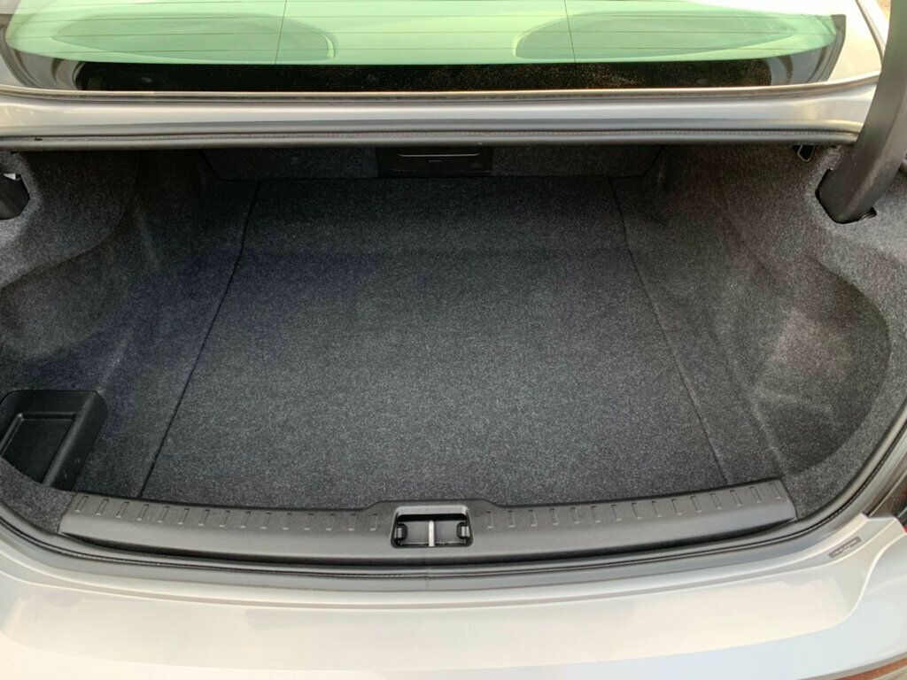 2023 Volvo S60 B5 FWD Plus Dark Theme - 22963091 - 44