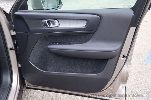 2023 Volvo XC40 B4 FWD Core - 23007159 - 13